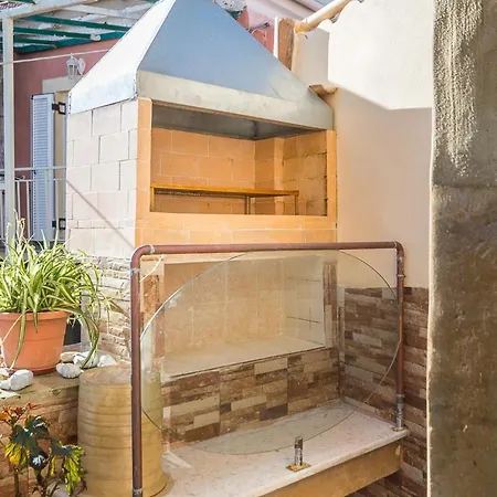 בית נופש Traditional Venetian Stone House *