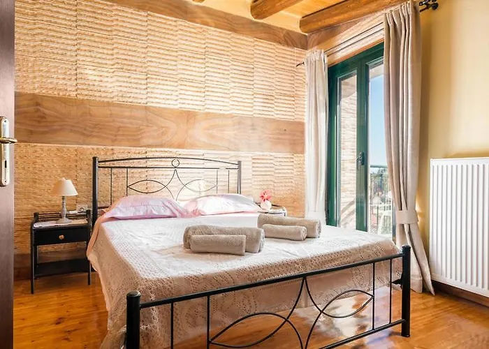 Traditional Venetian Stone House * Ágios Matthaíos