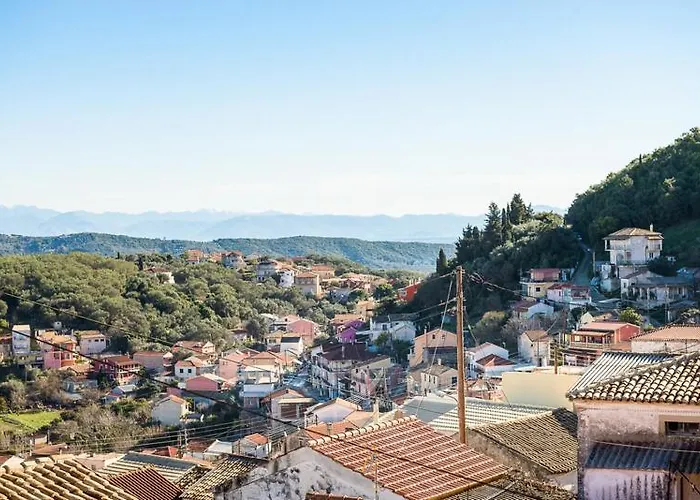 Ferienhaus Traditional Venetian Stone House Ágios Matthaíos